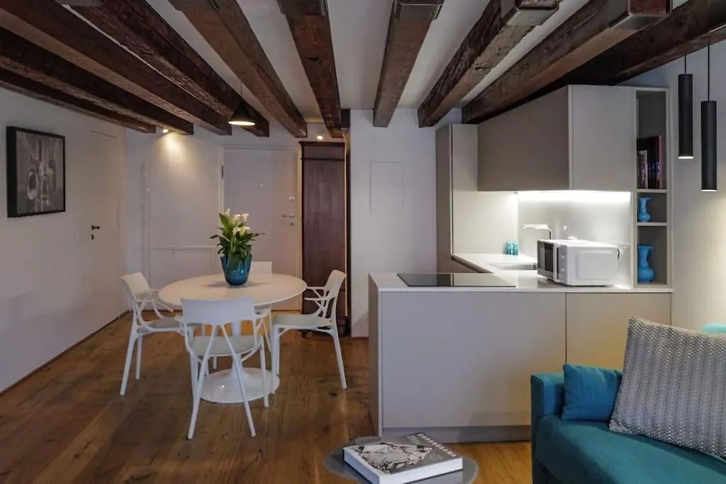 Sedo3032A • Venezia Central • Luxury House •
