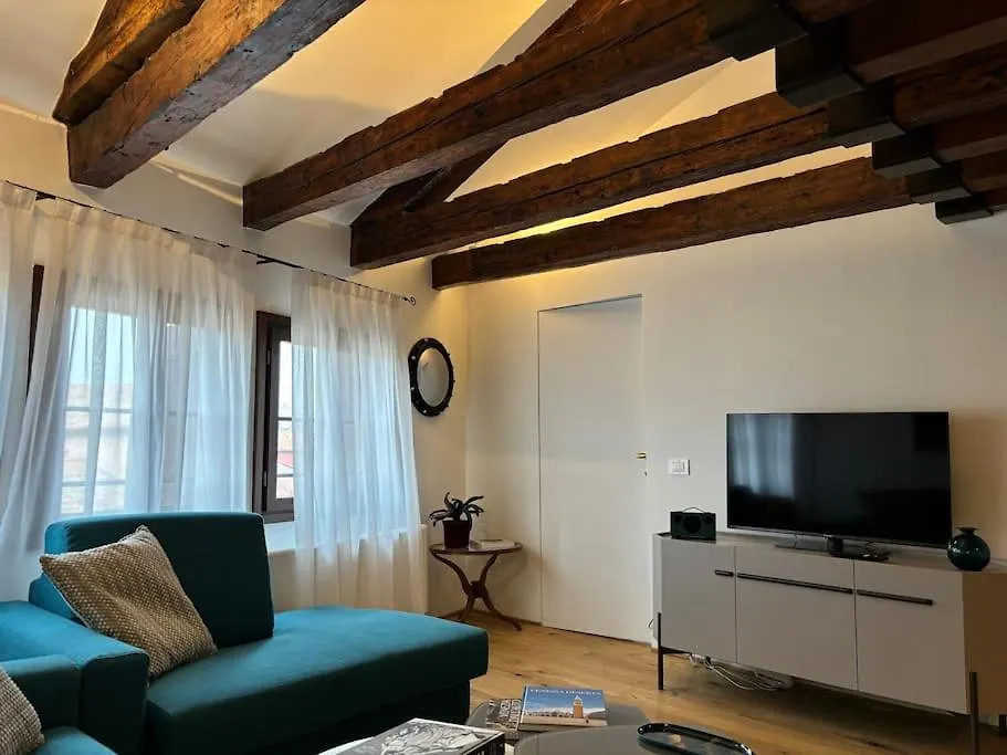 Sedo3032A • Venezia Central • Luxury House • contacts
